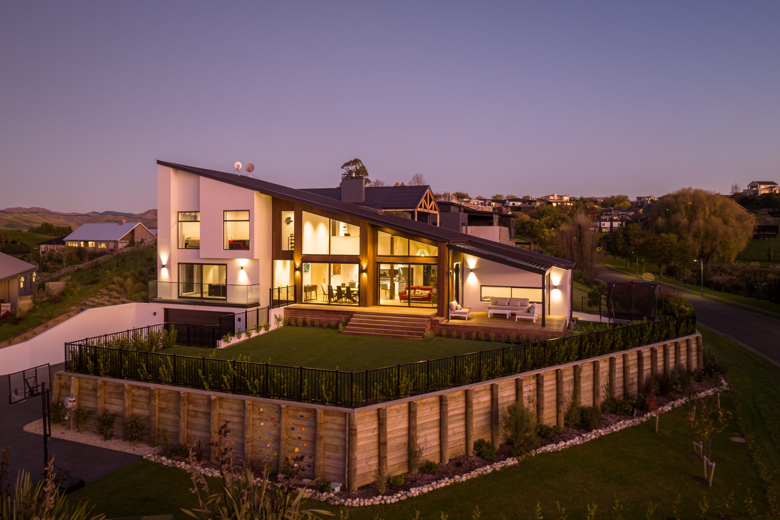 A Home Tuned to the Landscape